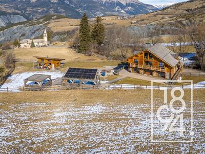 Châlet - 338 m² - 10 pièces