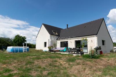 Maison - 168 m² - 8 pièces