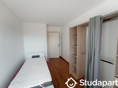 Chambre - 12 m² - 1 pièce