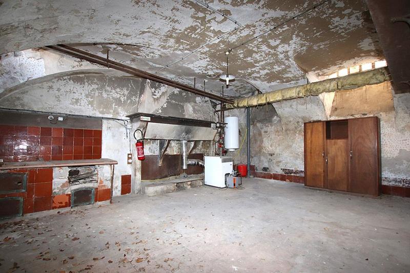 Demeure - 568 m² - 15 pièces