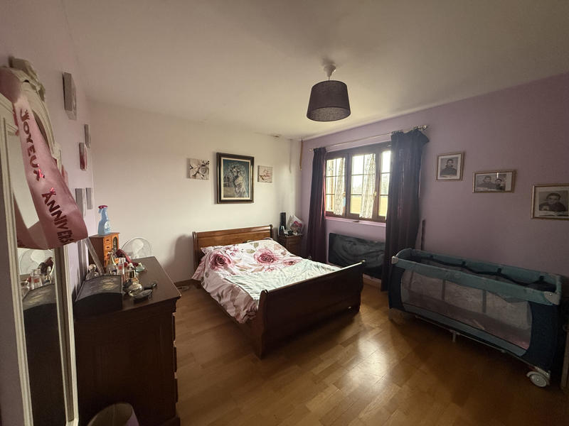 Maison - 134 m² - 8 pièces