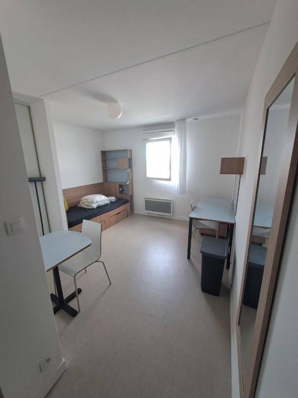 Studio - 19 m² - 1 pièce