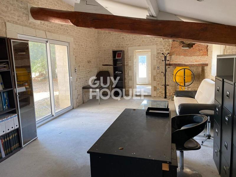 Maison - 230 m² - 5 pièces