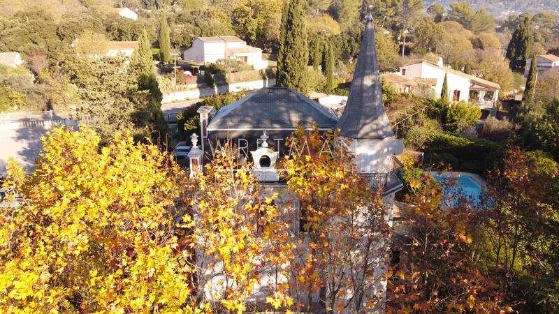 Villa - 180 m² - 7 pièces