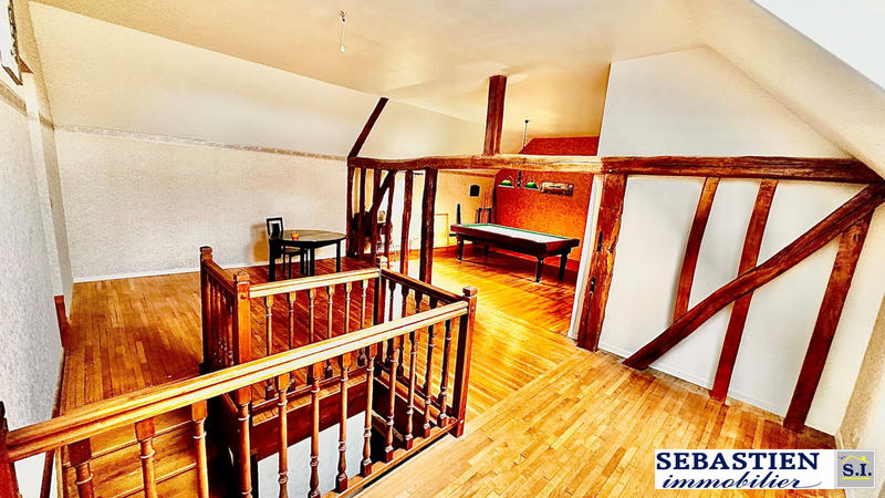 Maison - 429 m² - 14 pièces