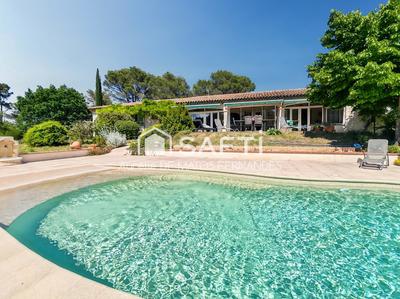 Maison - 163 m² - 5 pièces