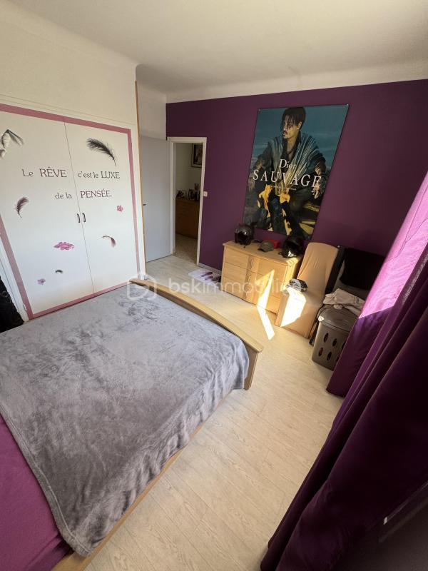 Maison traditionnelle - 87 m² - 5 pièces