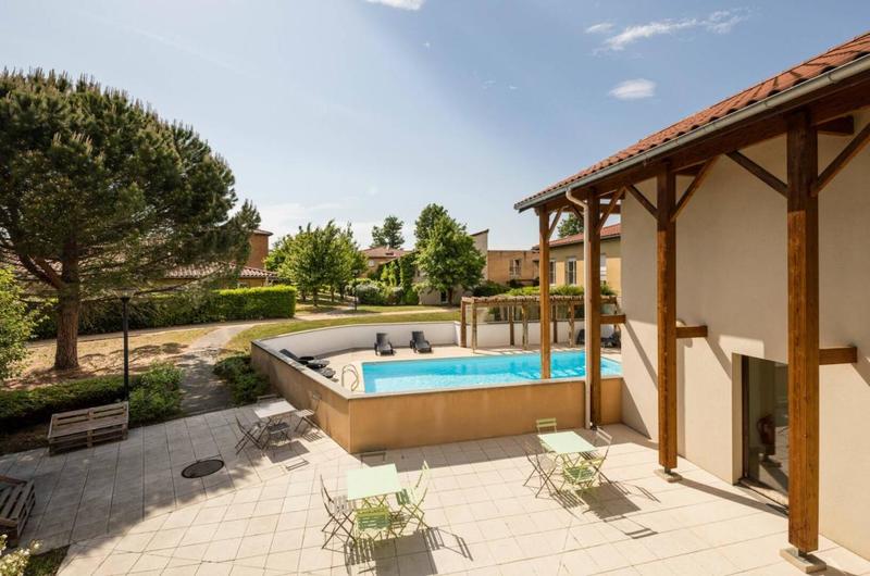 Chambre - 60 m² - 2 pièces