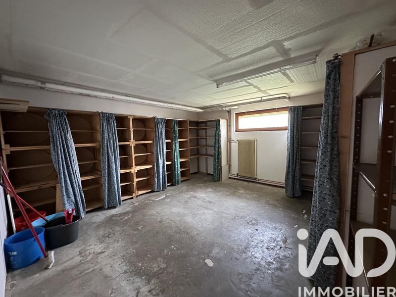 Maison - 218 m² - 7 pièces