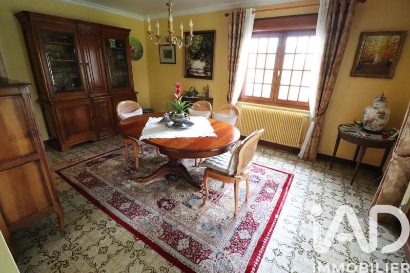 Maison - 193 m² - 9 pièces