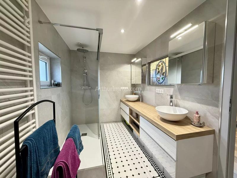 Appartement - 135 m² - 6 pièces