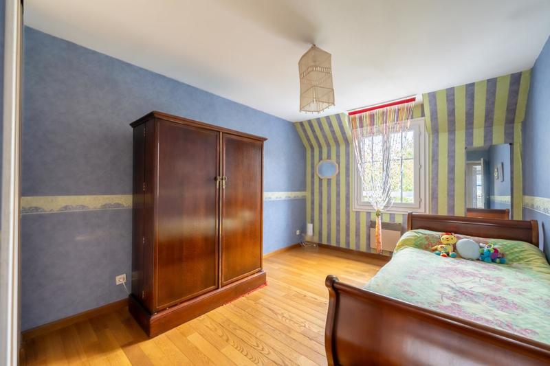 Maison - 200 m² - 9 pièces