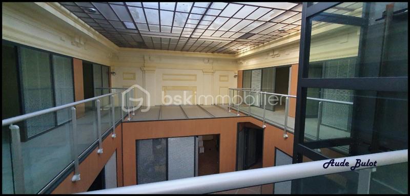 Bureau - 470 m² - 10 pièces