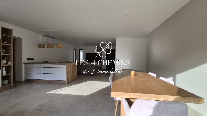 Villa - 100 m² - 4 pièces