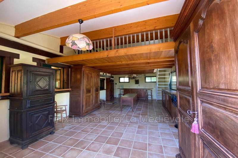 Propriété - 200 m² - 7 pièces