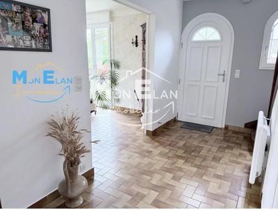 Maison - 167 m² - 9 pièces