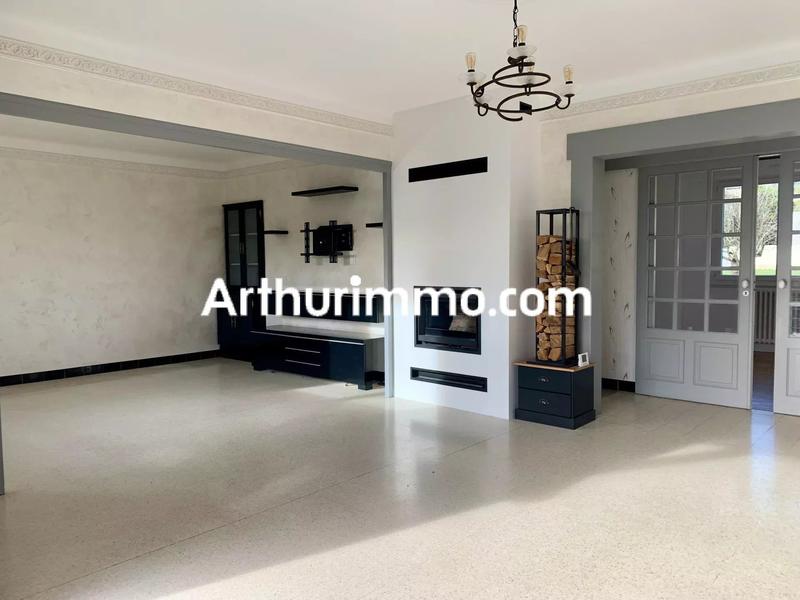 Maison - 157 m² - 8 pièces