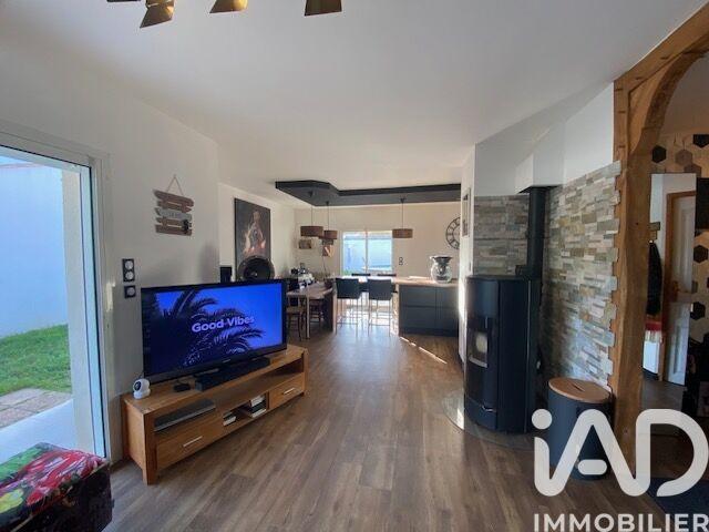 Maison - 96 m² - 5 pièces