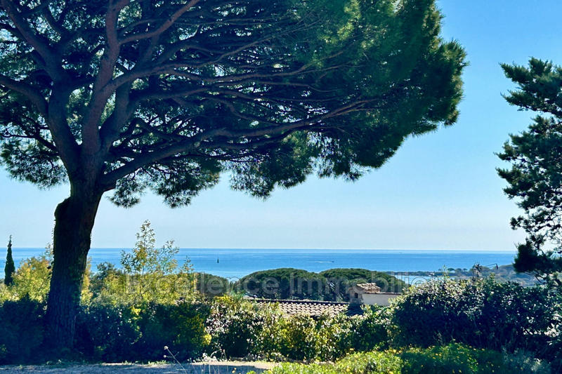 Villa - 212 m² - 8 pièces