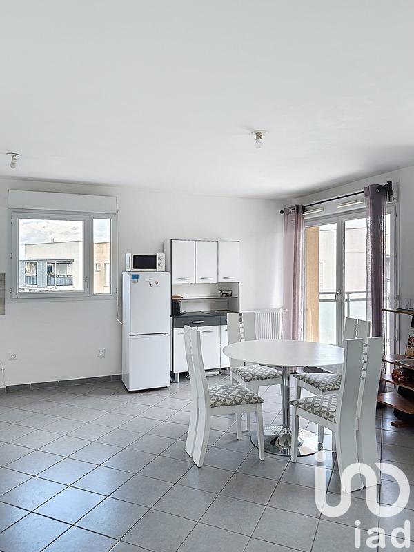 Appartement - 60 m² - 3 pièces