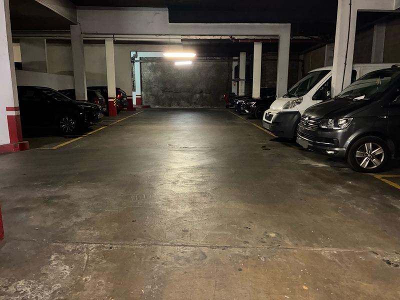 Parking / Garage - 14 m²