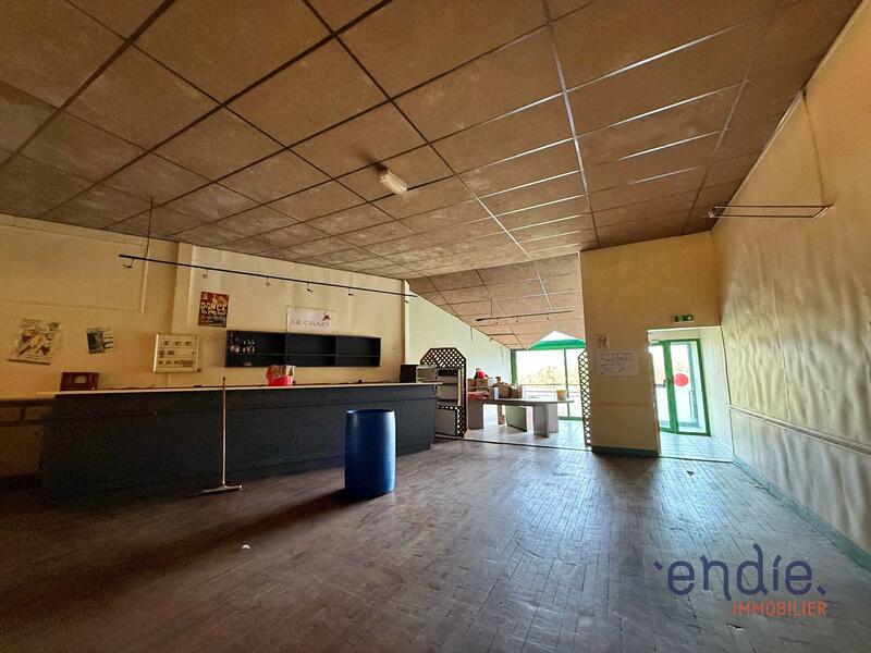 Fonds de commerce - 830 m²