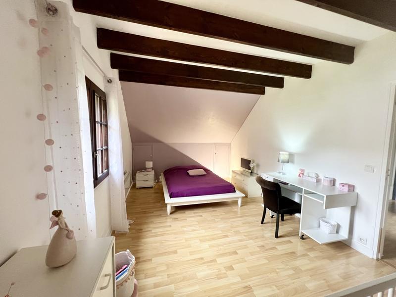 Maison - 180 m² - 7 pièces