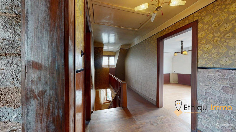 Maison - 150 m² - 7 pièces