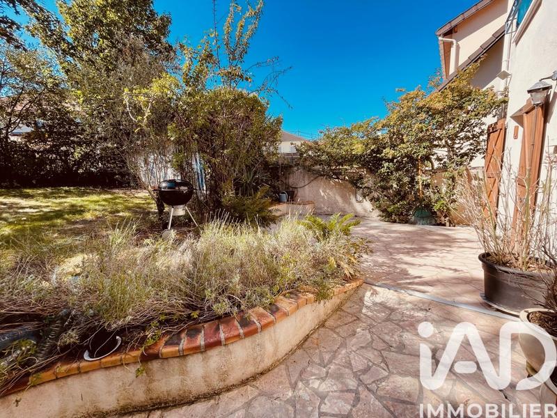 Maison - 88 m² - 5 pièces