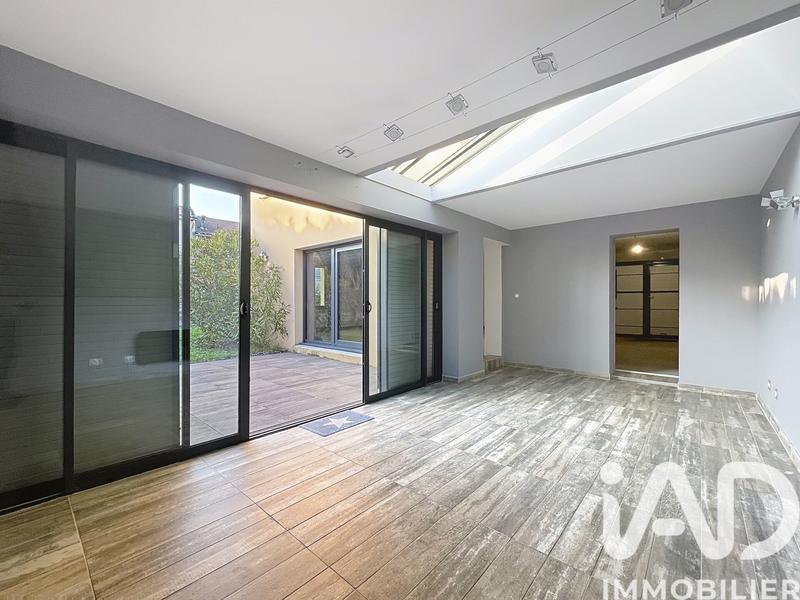 Maison - 133 m² - 6 pièces