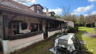 Maison - 130 m² - 5 pièces