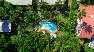 Propriété - 372 m² - 18 pièces