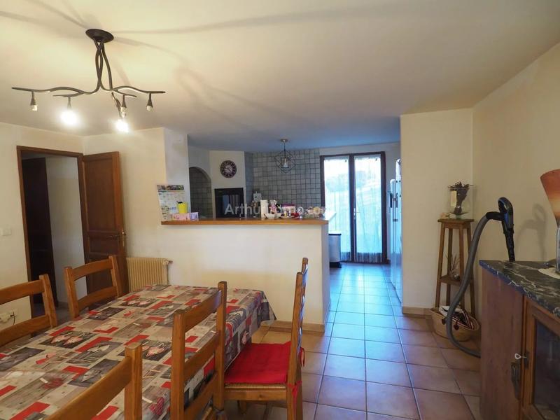 Maison - 90 m² - 3 pièces