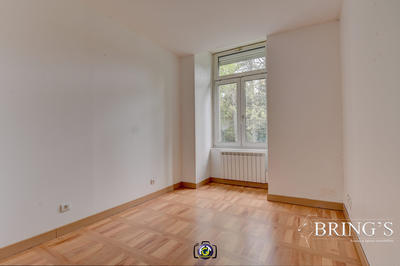 Appartement - 105 m² - 4 pièces