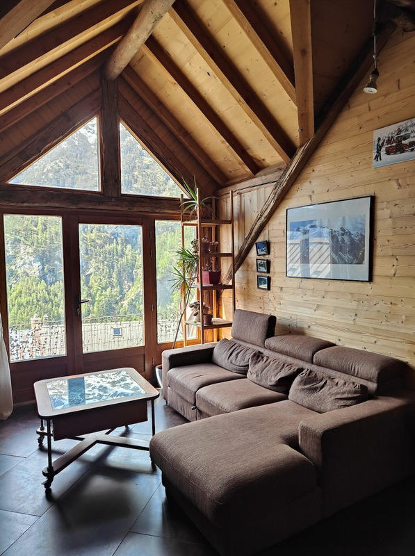 Appartement - 100 m² - 3 pièces