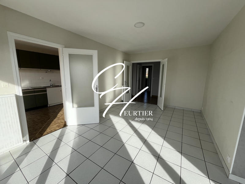 Appartement - 84 m² - 4 pièces