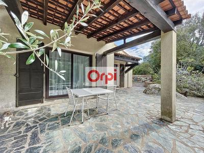 Villa - 90 m² - 4 pièces