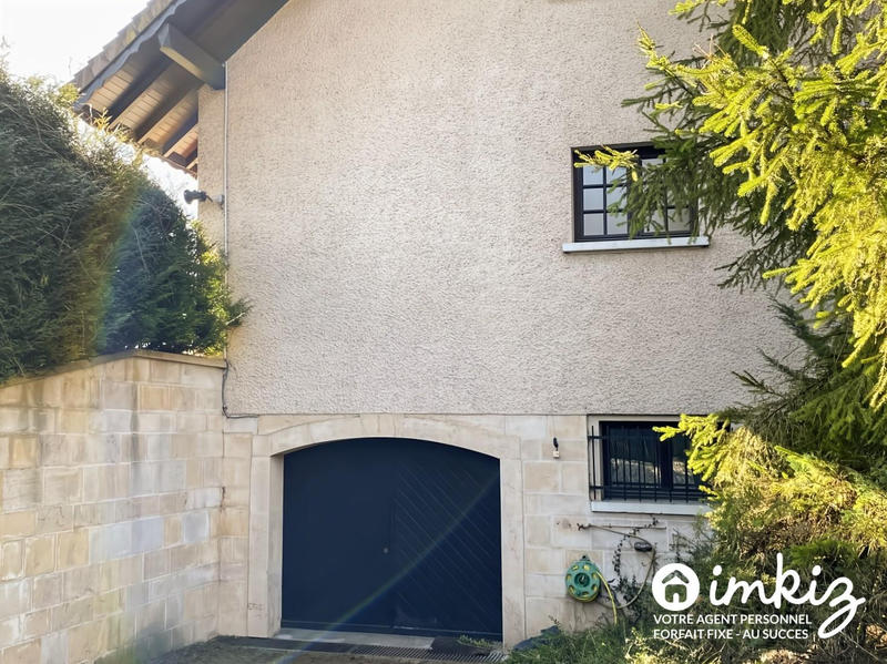 Maison - 185 m² - 6 pièces