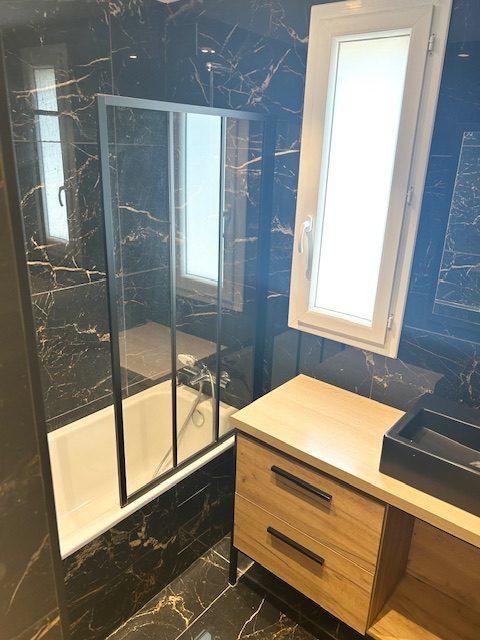 Appartement - 75 m² - 5 pièces