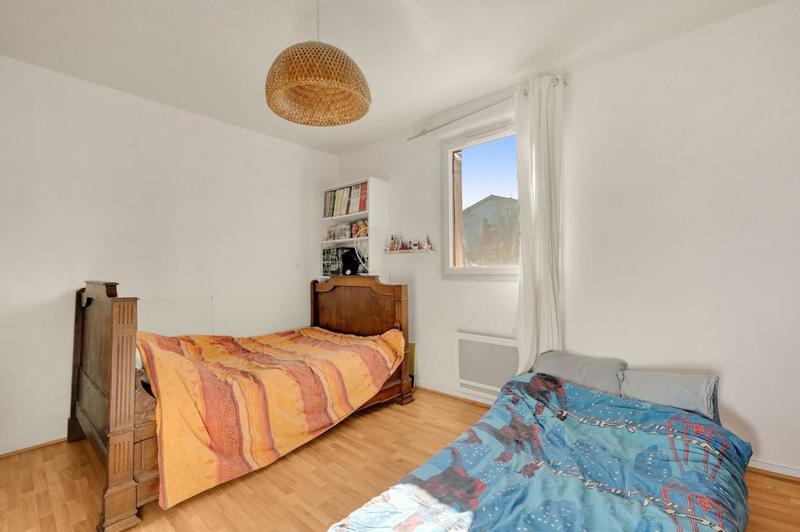 Appartement - 90 m² - 4 pièces