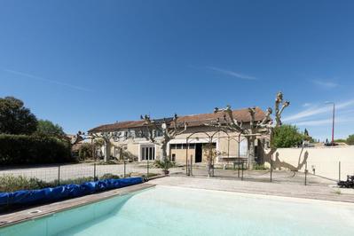 Maison - 252 m² - 5 pièces