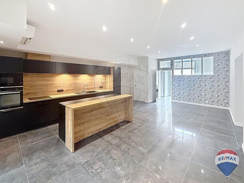 Appartement - 148 m² - 6 pièces