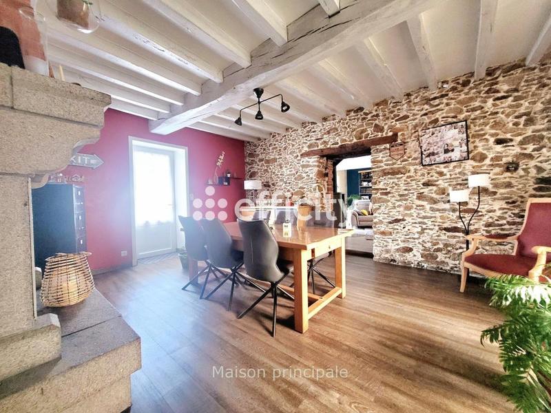 Maison - 266 m² - 6 pièces