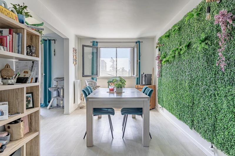 Appartement - 110 m² - 6 pièces