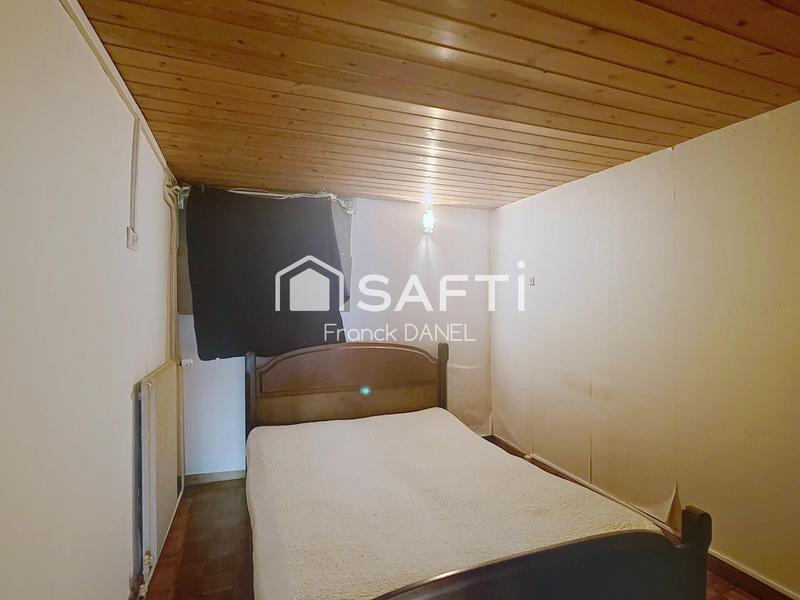 Maison - 141 m² - 9 pièces