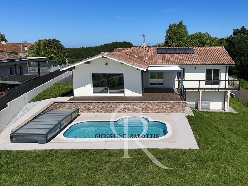 Villa - 143 m² - 4 pièces