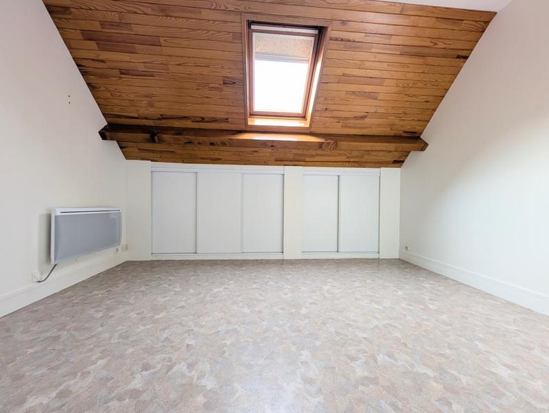 Maison - 208 m² - 8 pièces