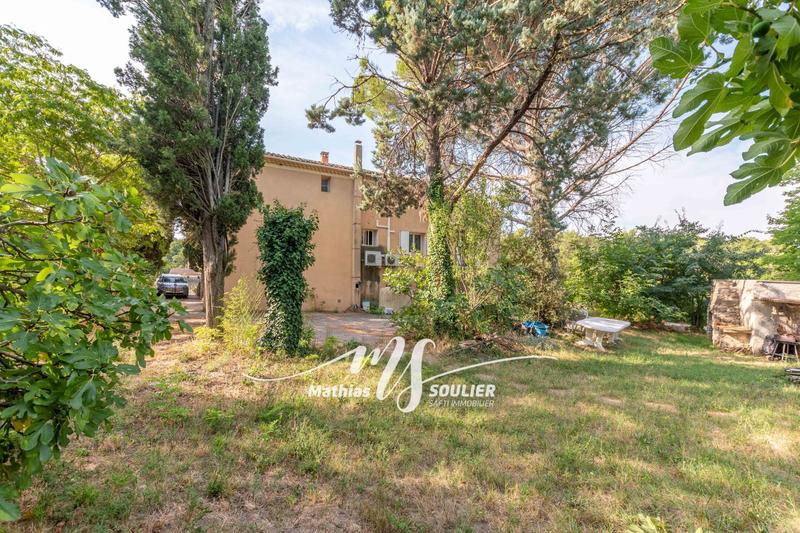 Maison - 340 m² - 12 pièces