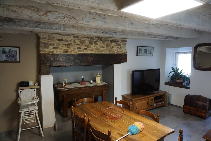 Maison - 215 m² - 12 pièces