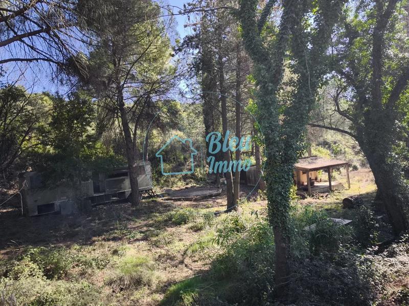 Terrain constructible - 2 489 m²